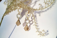 Load image into Gallery viewer, Fall minimalist with triple dainties - coffee style
